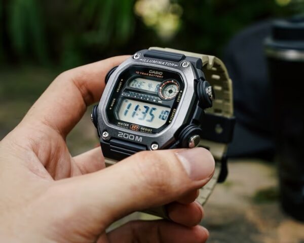 Đồng Hồ 20ATM Là Gì? Giải Mã Ý Nghĩa Và Khả Năng Chống Nước Của Đồng Hồ Lặn Chuyên Nghiệp 36