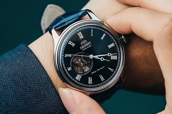 Đồng Hồ Cơ Là Gì? Giải Mã Cỗ Máy Thời Gian Vận Hành Bằng Cơ Khí 4