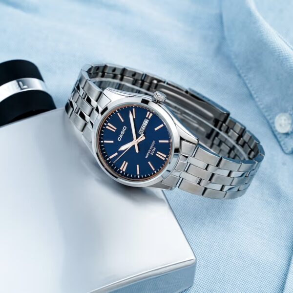 Kính Khoáng Là Gì? Ưu, Nhược Điểm Và Ứng Dụng Thực Tế Trên Đồng Hồ Đeo Tay 2