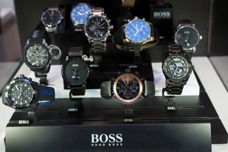 Đồng Hồ Hugo Boss Của Nước Nào? Tìm Hiểu Về Thương Hiệu Hugo Boss Nổi Tiếng 3
