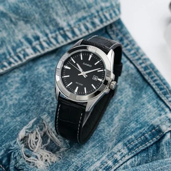 Đồng Hồ Chống Nước 5ATM Là Gì? Dùng Được Khi Nào, Tránh Khi Nào Và Cách Bảo Quản Đúng Cách 50