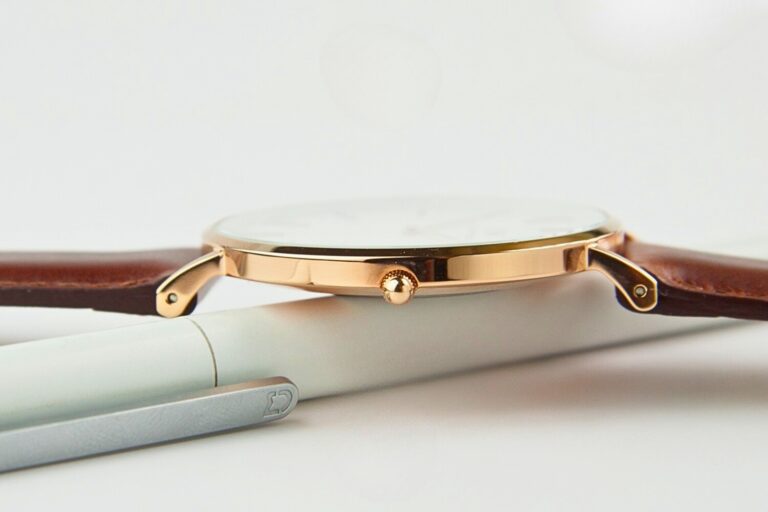 Đồng Hồ Daniel Wellington Classic DW00100006 Nam 2