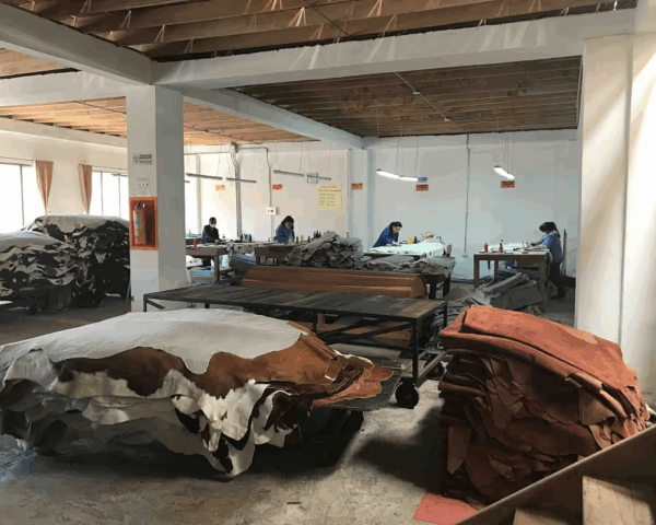 Da Bò Và Da Bê Là Gì? Sự Khác Biệt Và Kỹ Thuật Gia Công 3