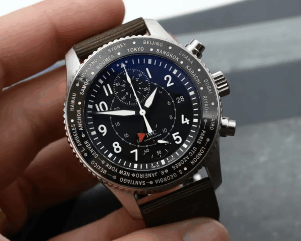 Đồng Hồ Giờ Thế Giới Là Gì? Phân Biệt Với Giờ GMT Chuẩn Xác 3