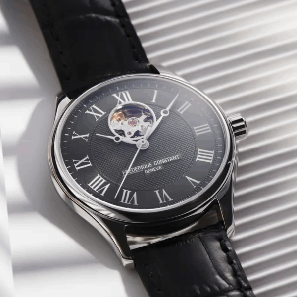 Open Heart Là Gì? Khám Phá Các Mẫu Đồng Hồ Open Heart Nổi Bật 3