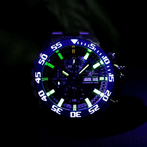 Tritium - Giải Mã Dạ Quang Tự Phát Sáng Trên Đồng Hồ 3