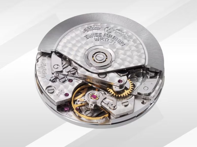 Workhorse Movement Là Gì? Giải Mã Bộ Máy “Ngựa Thồ” Bền Bỉ Nhất Trong Giới Đồng Hồ 3