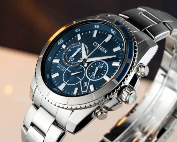 Kính Cứng Đồng Hồ Là Gì? Ưu Nhược Điểm & Những Điều Cần Biết 35