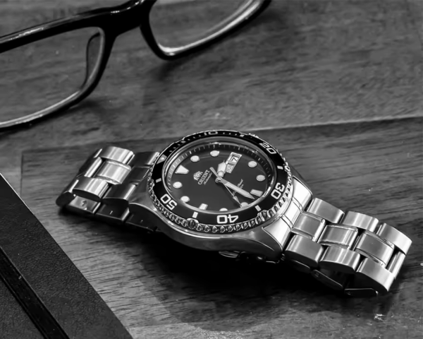Bezel Là Gì? 3 Loại Vòng Bezel Được Ưa Chuộng & 8 Công Năng 4