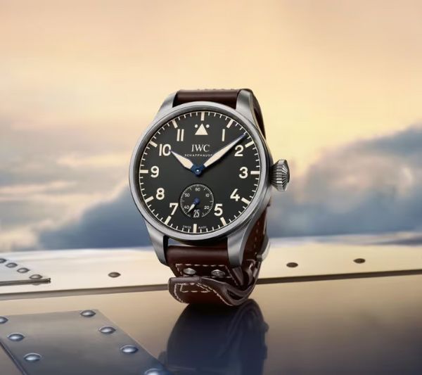 Khám Phá 15 Kiểu Mặt Đồng Hồ Đeo Tay Thịnh Hành Nhất 2025 36