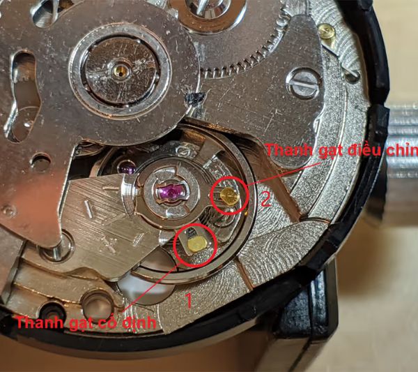 Nguyên Nhân Khiến Đồng Hồ Cơ Sai Giờ Và Cách Khắc Phục 4