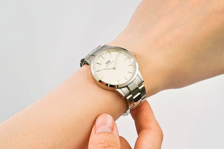 Đồng Hồ Daniel Wellington Iconic DW00100205 Nữ 2