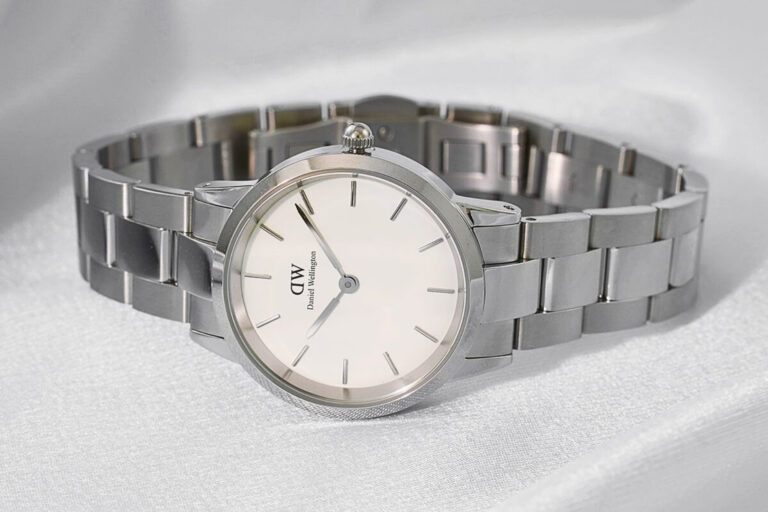 Đồng Hồ Daniel Wellington Iconic DW00100205 Nữ 1