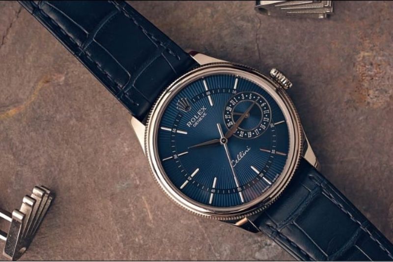 Cách Vệ Sinh Đồng Hồ Rolex Đúng Chuẩn Với Quy Trình An Toàn 4