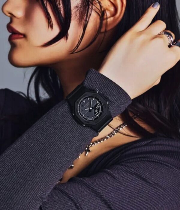 Hình ảnh Đồng Hồ Casio Nữ G-Shock GMA-P2100BB-1ADR