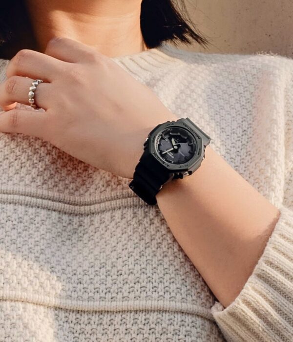 Hình ảnh Đồng Hồ Casio Nữ G-Shock GMA-P2100BB-1ADR