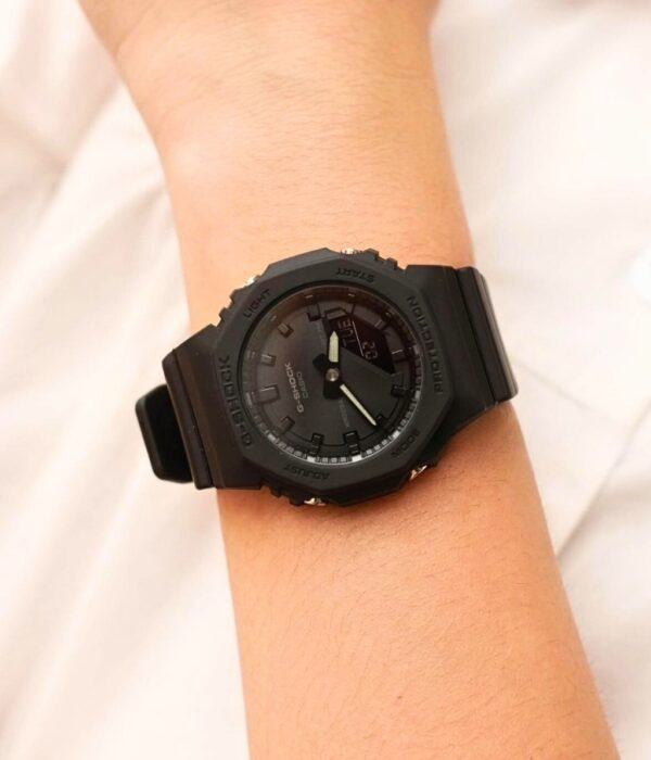 Hình ảnh Đồng Hồ Casio Nữ G-Shock GMA-P2100BB-1ADR