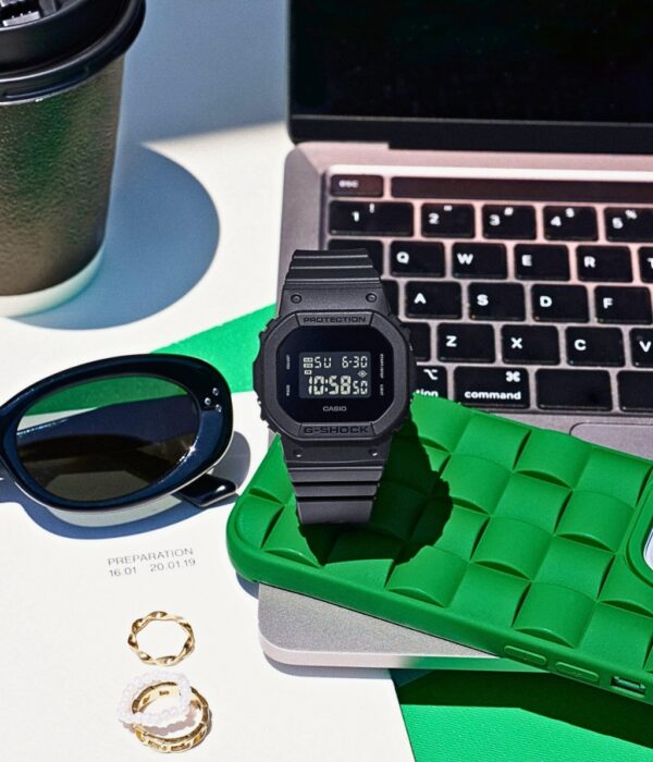 Hình ảnh Đồng Hồ Casio Nữ G-Shock GMD-S5610BB-1DR