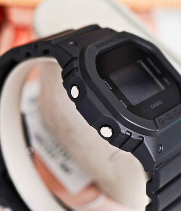 Hình ảnh Đồng Hồ Casio Nữ G-Shock GMD-S5610BB-1DR