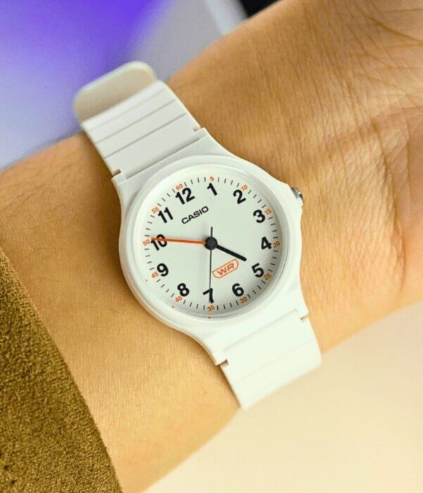 Hình ảnh Đồng Hồ Casio Unisex LQ-24B-7BDF