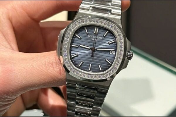 Hướng Dẫn Đeo Đồng Hồ Patek Philippe Đúng Chuẩn Và Sang Trọng 29