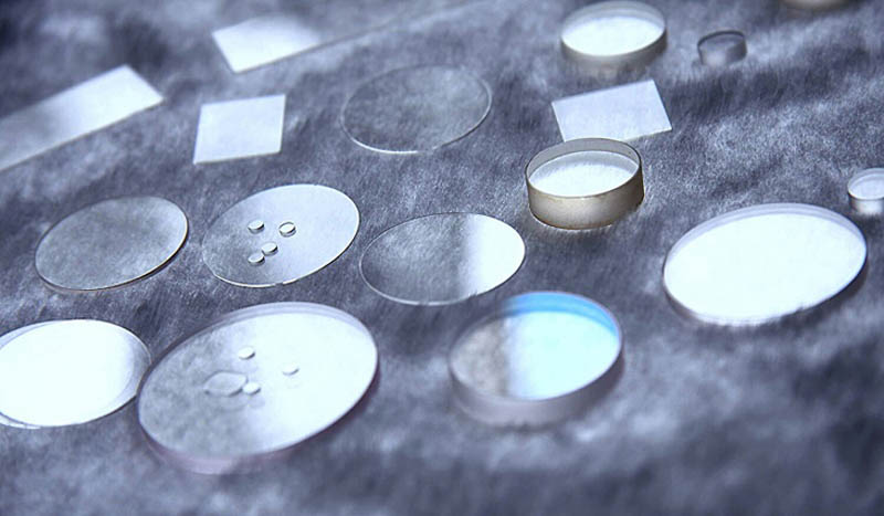 Mặt Kính Sapphire Là Gì? Ưu Điểm, Cách Nhận Biết & Các Loại Kính Sapphire Trên Đồng Hồ 3