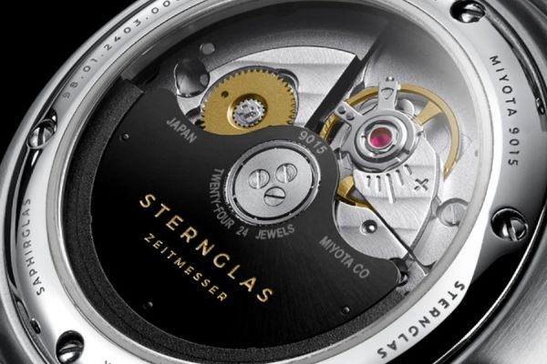 Bộ Máy Miyota Là Gì? Lịch Sử, Độ Bền, Ưu Điểm & Ứng Dụng Chi Tiết 2