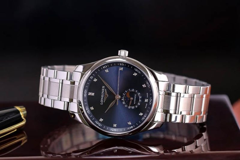 Moonphase Là Gì? Chức Năng, Cơ Chế Hoạt Động & Các Mẫu Đồng Hồ Nổi Bật 1