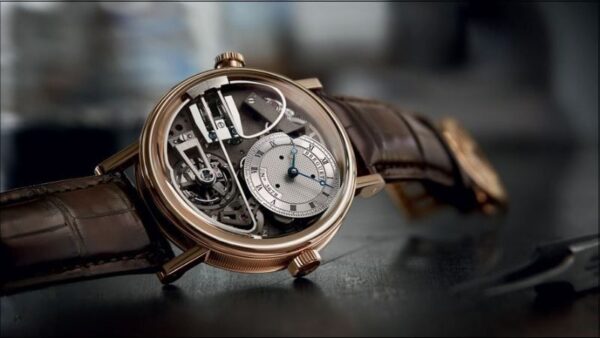 Đồng Hồ Cơ Bị Đứng Máy Do Đâu? Cách Khắc Phục Hiệu Quả 77