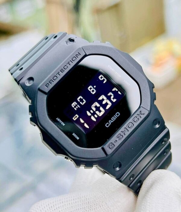 Hình ảnh Đồng Hồ Casio G-Shock Nam DW-5600UBB-1DR