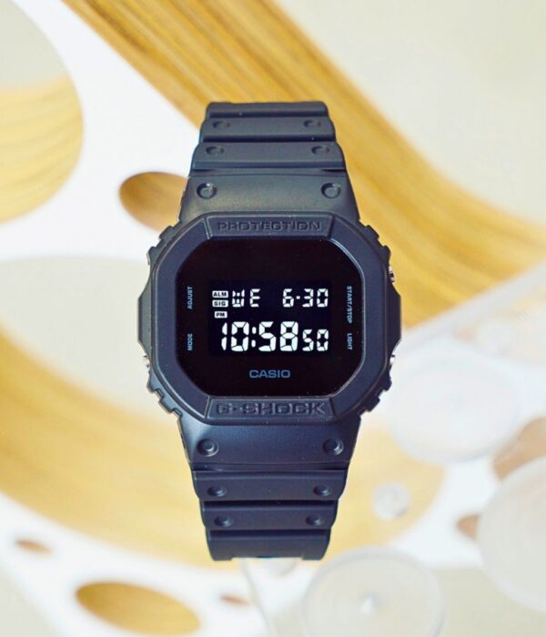 Hình ảnh Đồng Hồ Casio G-Shock Nam DW-5600UBB-1DR