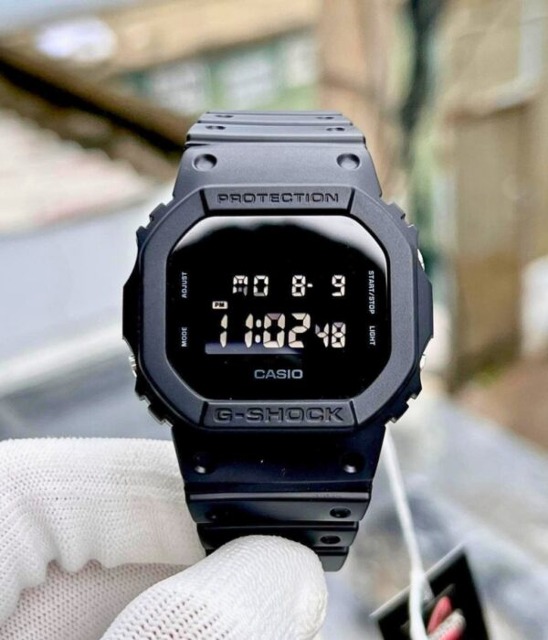Hình ảnh Đồng Hồ Casio G-Shock Nam DW-5600UBB-1DR