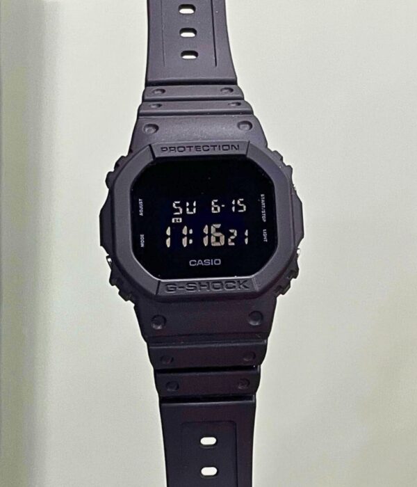 Hình ảnh Đồng Hồ Casio G-Shock Nam DW-5600UBB-1DR