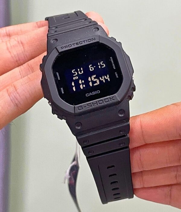 Hình ảnh Đồng Hồ Casio G-Shock Nam DW-5600UBB-1DR