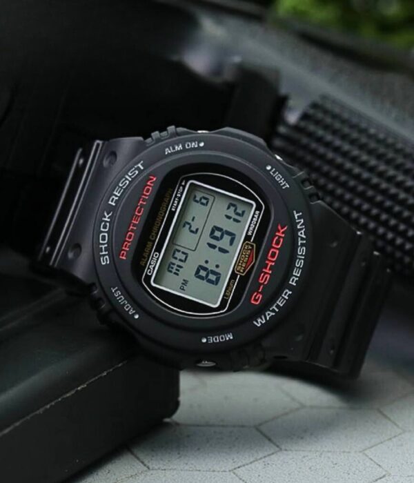Hình ảnh Đồng Hồ Casio G-Shock Nam DW-5750UE-1DR