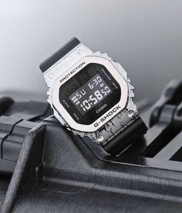 Hình ảnh Đồng Hồ Casio G-Shock Nam GM-5600GC-1DR