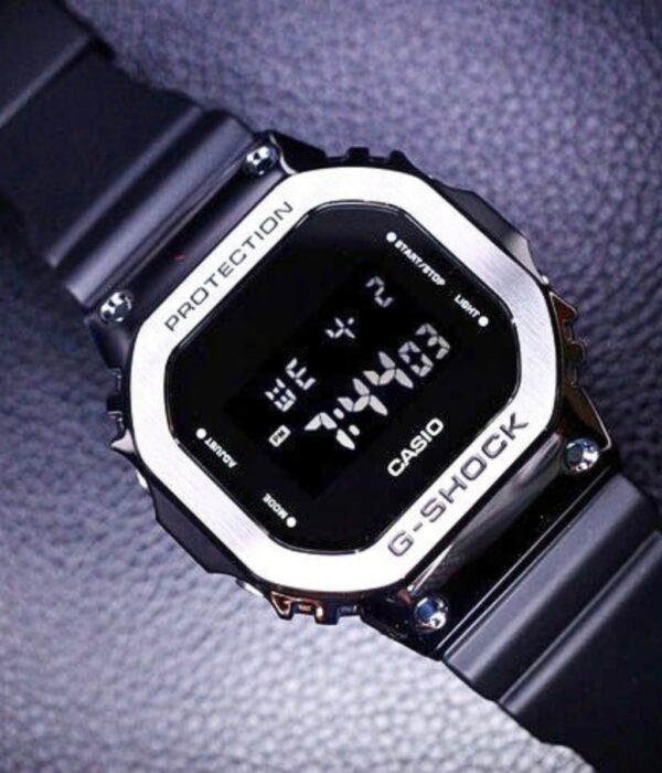 Hình ảnh Đồng Hồ Casio G-Shock Nam GM-5600U-1DR