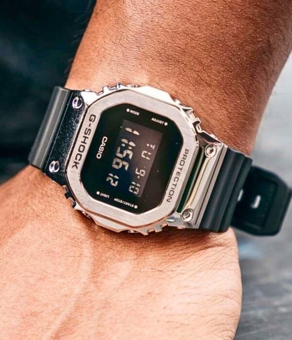 Hình ảnh Đồng Hồ Casio G-Shock Nam GM-5600U-1DR