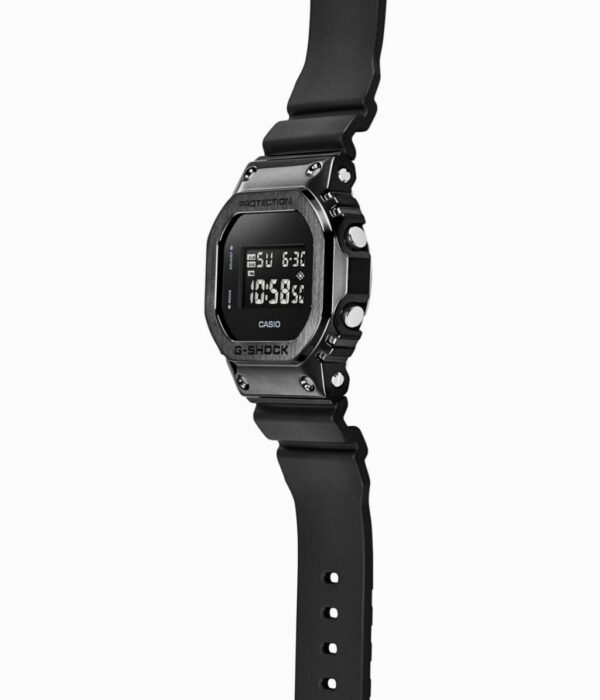 Hình ảnh Đồng Hồ Casio Nam G-Shock Nam GM-5600UB-1DR