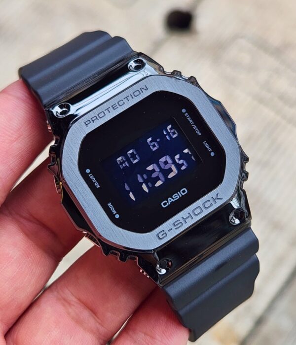 Hình ảnh Đồng Hồ Casio Nam G-Shock Nam GM-5600UB-1DR