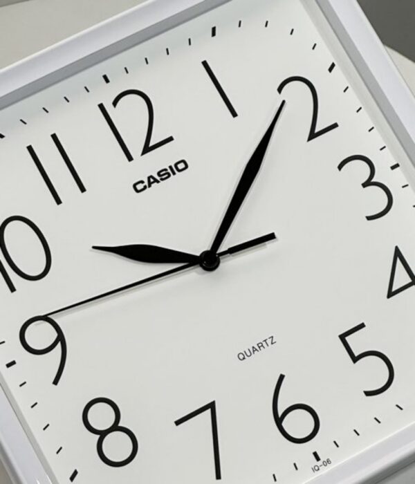 Hình ảnh Đồng Hồ Treo Tường Casio IQ-06-7DF