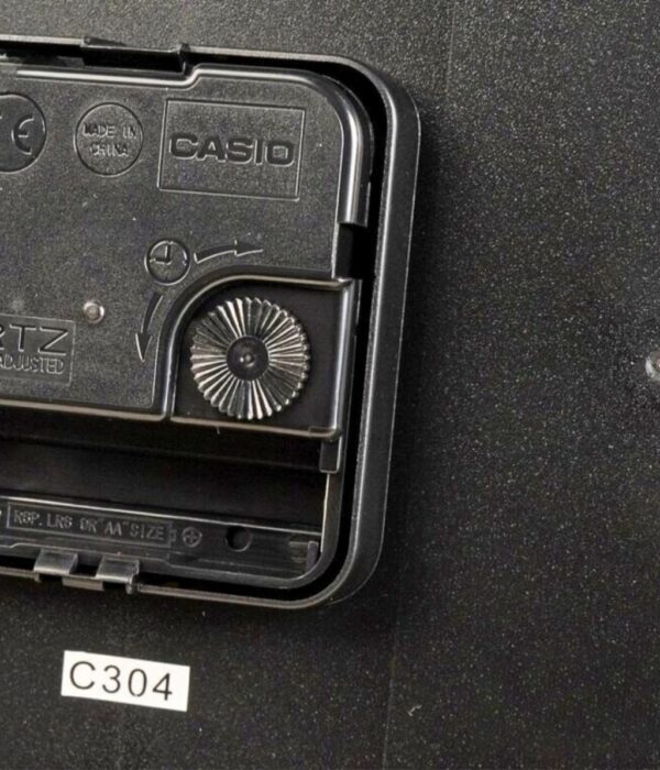 Hình ảnh Đồng Hồ Treo Tường Casio IQ-151-5DF