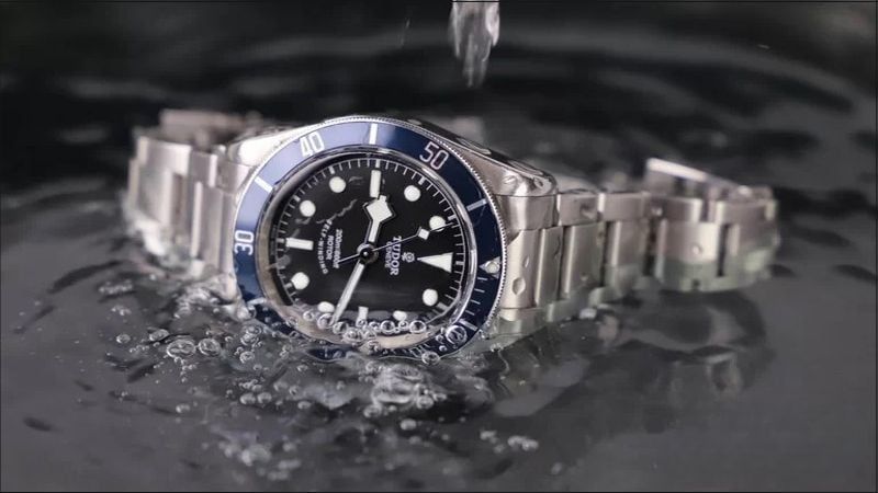 Hướng Dẫn Bảo Vệ Đồng Hồ Đeo Tay Trước Nước Và Độ Ẩm 4