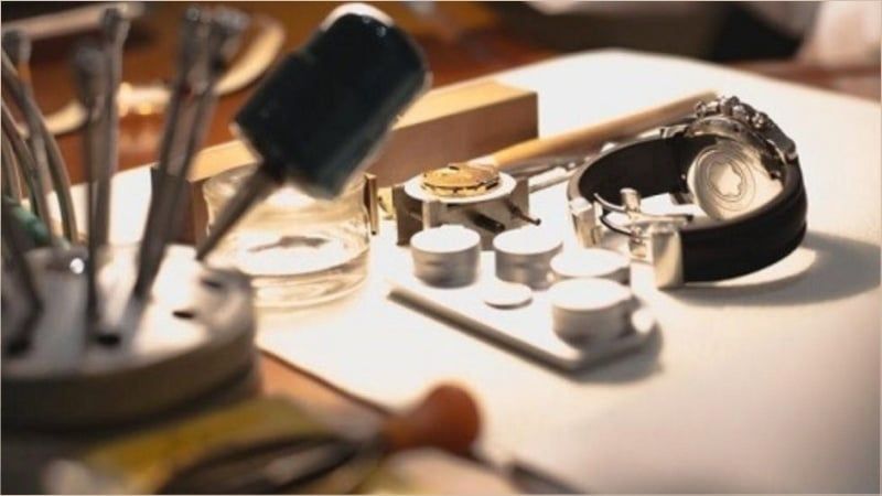 Hướng Dẫn Mở Chốt Đồng Hồ Đeo Tay Tại Nhà Đơn Giản, An Toàn 6