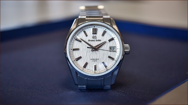 Spring Drive Trên Đồng Hồ Là Gì? Điểm Khác Biệt Cốt Lõi Của Grand Seiko 7