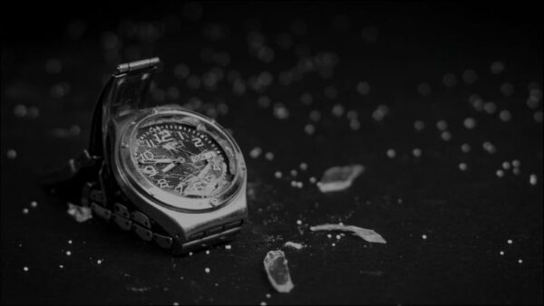 Tháo Mặt Kính Đồng Hồ Tại Nhà Có Khó Không? Hướng Dẫn Chuẩn Kỹ Thuật 45