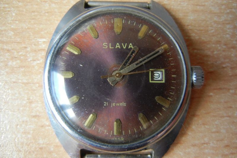 Đồng Hồ Slava Của Nước Nào? Lịch Sử Và Giá Trị Của Thương Hiệu Slava 2