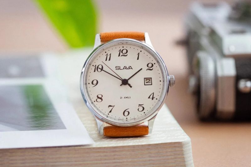 Đồng Hồ Slava Của Nước Nào? Lịch Sử Và Giá Trị Của Thương Hiệu Slava 9