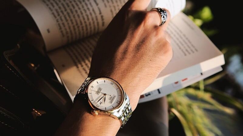 Đồng Hồ Cơ (Mechanical Watch) Là Gì? Đặc Điểm Và Cách Phân Biệt 4