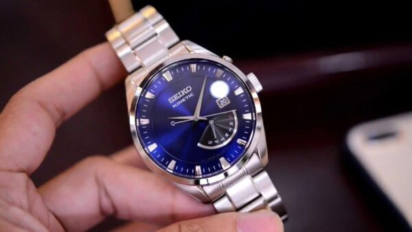 Đồng Hồ Kinetic Hoạt Động Như Thế Nào? Có Phù Hợp Để Sử Dụng Lâu Dài? 106